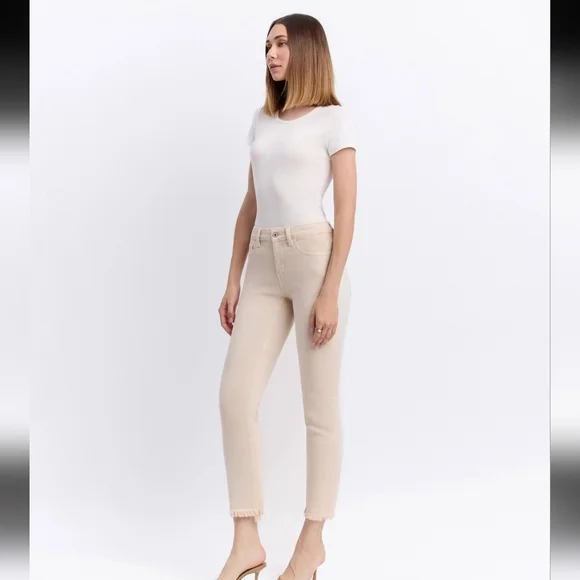 VERVET Winter White Mid Rise Crop Frayed Hem Straight Jeans. Size 25 - Picture 4 of 16